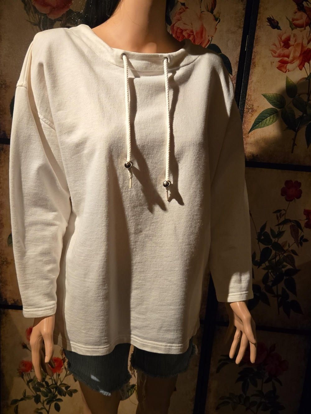 White Pullover Nautical Coastal Sweatshirt with Drawstring: Large E
